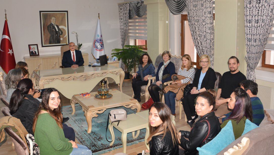 Mehmetçik Anadolu Lisesinin AB Proje Ortakları İl Milli Eğitim Müdürümüz Sayın Seyit Ali BÜYÜKü Ziyaret Etti